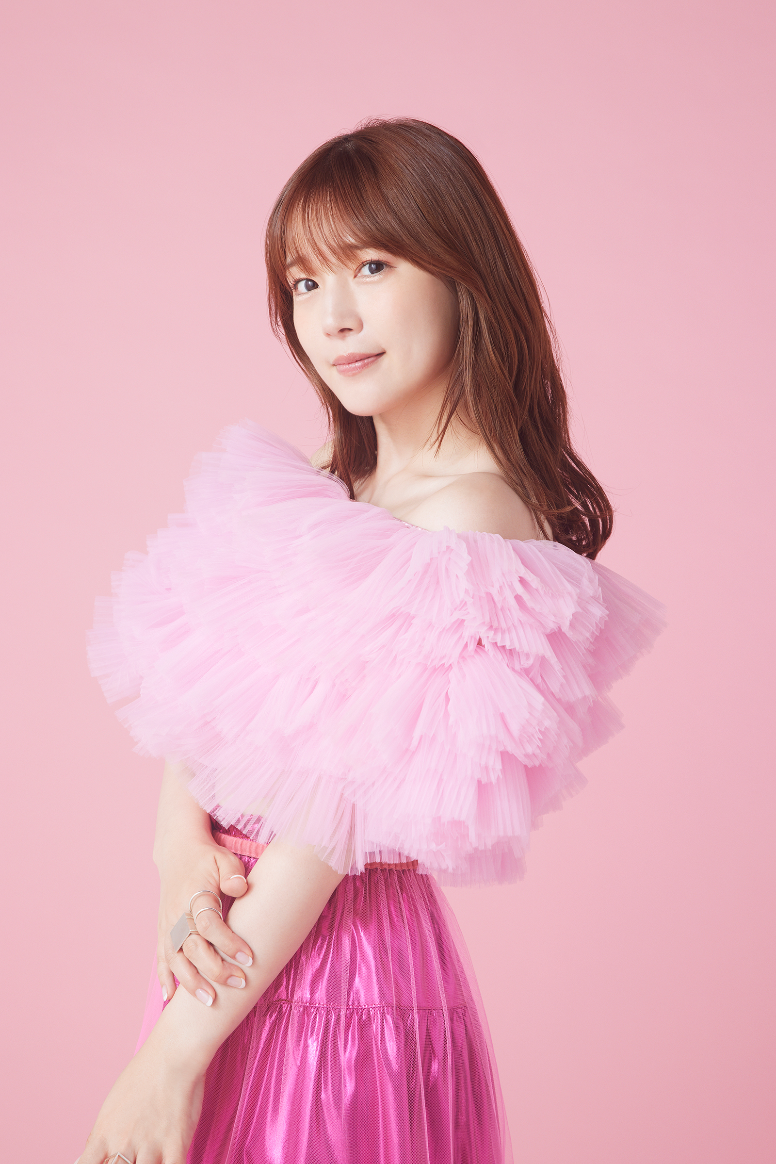 河端朋子役の内田真礼さん