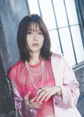 内田真礼